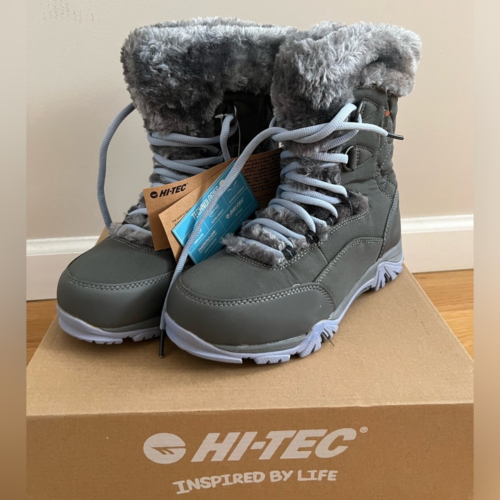 BRAND NEW winter/snow boots from HI-TEC